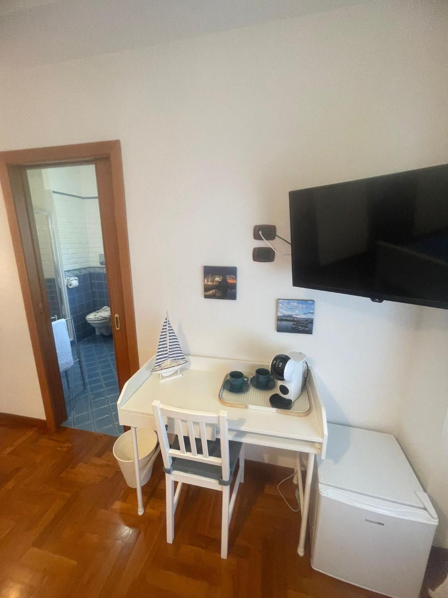 Reginella House Hotel Nápoly Kültér fotó